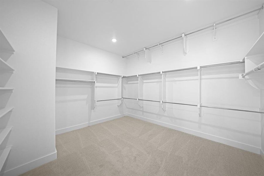 Spacious, unfurnished interior of a new home in King's Crossing - Phase 3, Parker (Image 28).