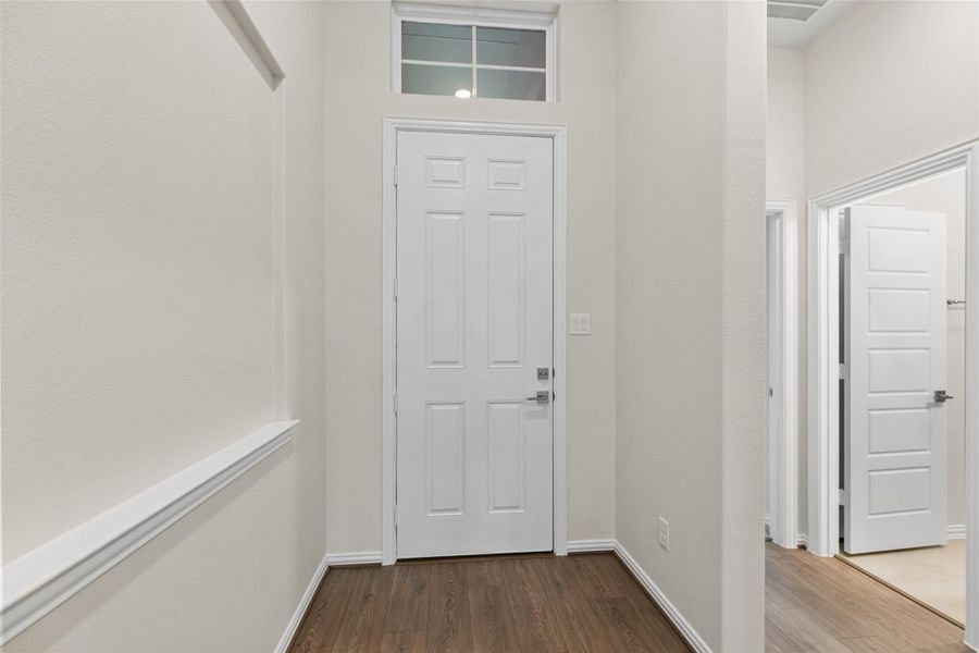 Spacious, unfurnished interior of a new home in Aldeana, Bonney (Image 17).