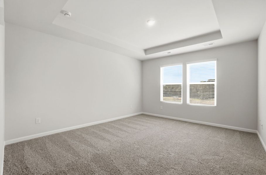 Spacious, unfurnished interior of a new home in Stonesummit at Reedy Creek, Charlotte (Image 14).