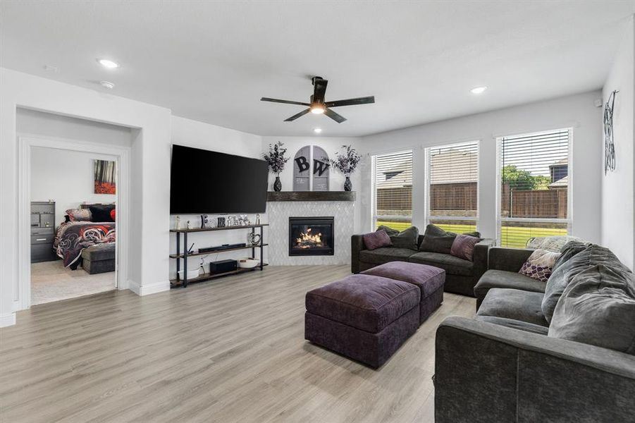 Furnished interior view inside a new home in , Prosper (Image 15).