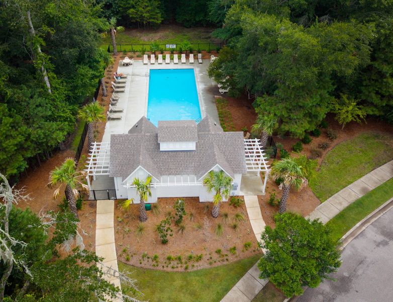 Community amenities in Twin Lakes, Johns Island (Image 47).