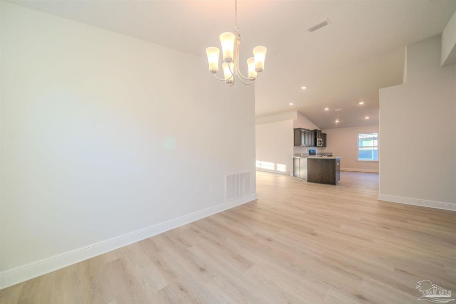 Spacious, unfurnished interior of a new home in Pine Top, Cantonment (Image 7).