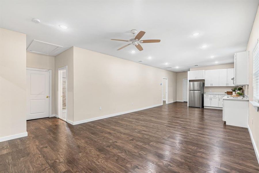 Spacious, unfurnished interior of a new home in , Quinlan (Image 14). Spacious, unfurnished interior of a new home in , Quinlan (Image 14).
