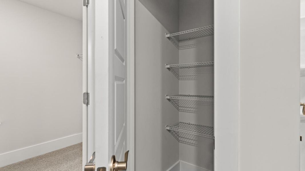 Image 32 of a home in Rolling Hills.