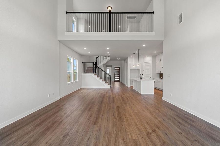 Spacious, unfurnished interior of a new home in Lagos Reserve, Manor (Image 29). Spacious, unfurnished interior of a new home in Lagos Reserve, Manor (Image 29).