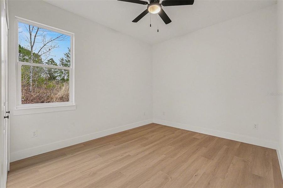Spacious, unfurnished interior of a new home in , Spring Hill (Image 12).