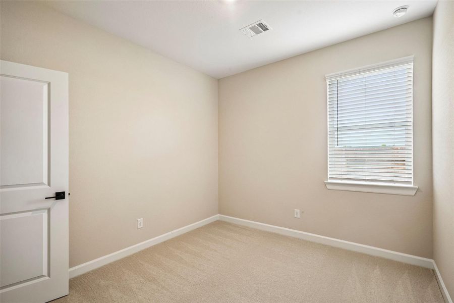 Spacious, unfurnished interior of a new home in Lago Mar, Texas City (Image 18). Spacious, unfurnished interior of a new home in Lago Mar, Texas City (Image 18).