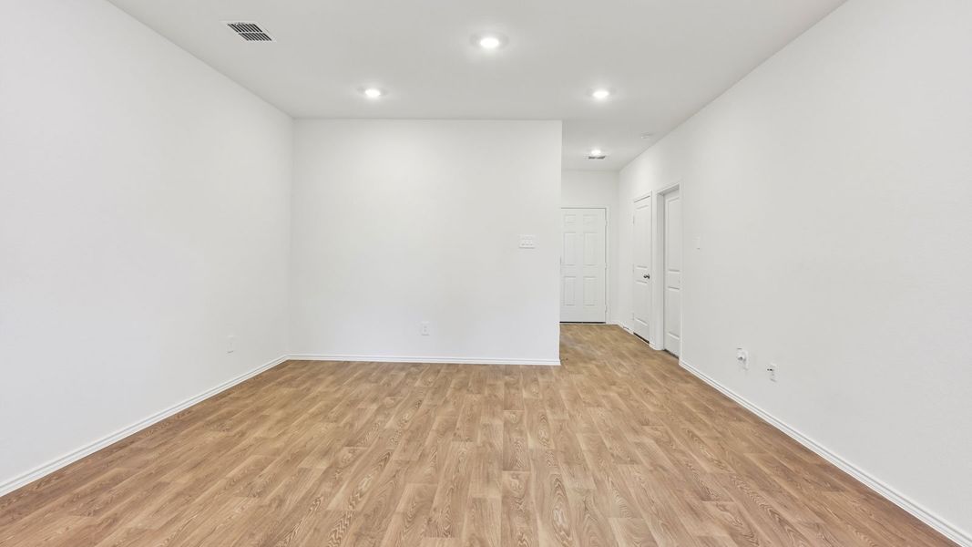 Spacious, unfurnished interior of a new home in Wayside, Uhland (Image 15).