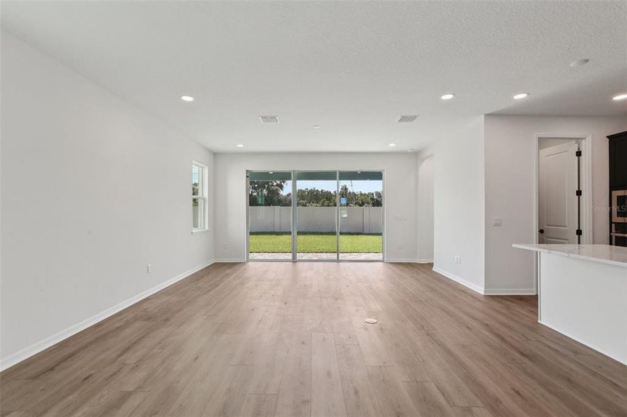 Spacious, unfurnished interior of a new home in Primrose at Longleaf, New Port Richey (Image 39).