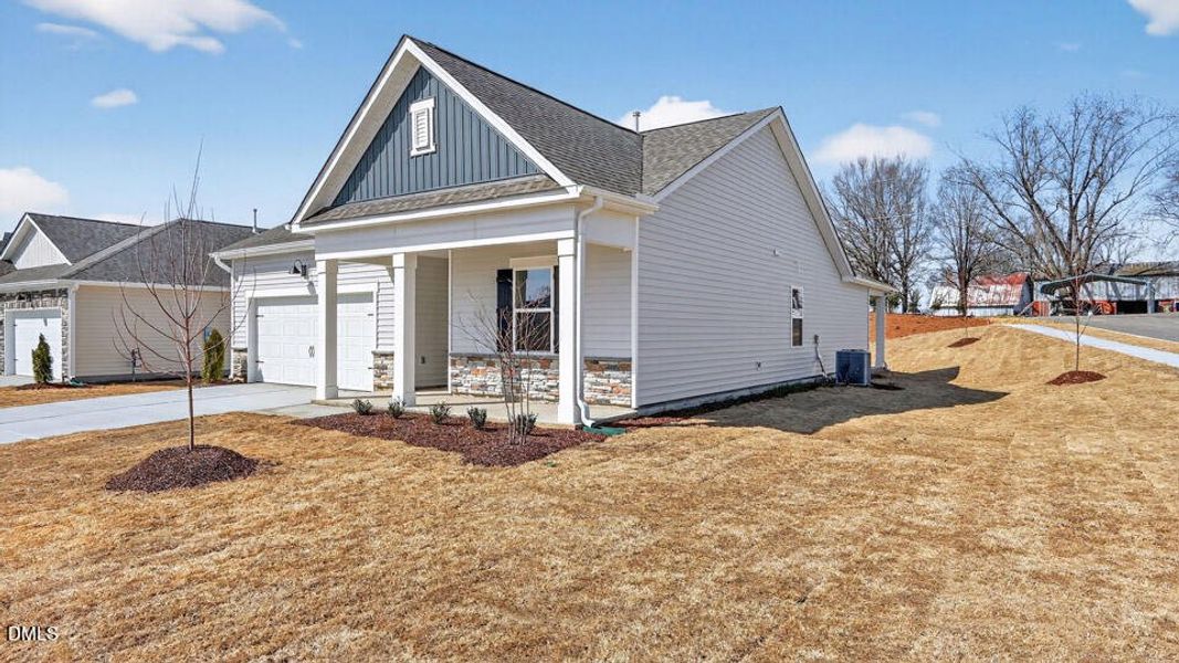 114-honeydew-dr-dr-horton-004