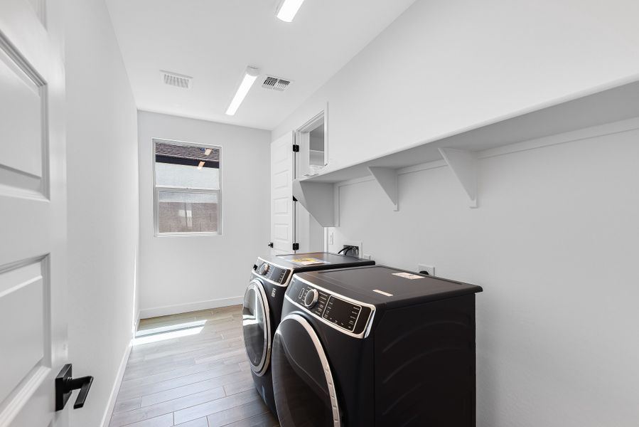 Furnished interior view inside a new home in Estrella, Goodyear (Image 20).