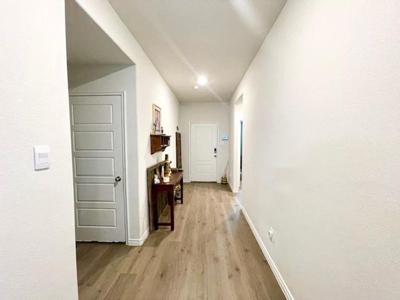 Spacious, unfurnished interior of a new home in , Fate (Image 15).