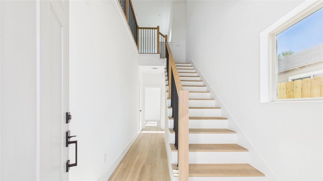 Entryway to downstairs bedroom or 2nd story stairs