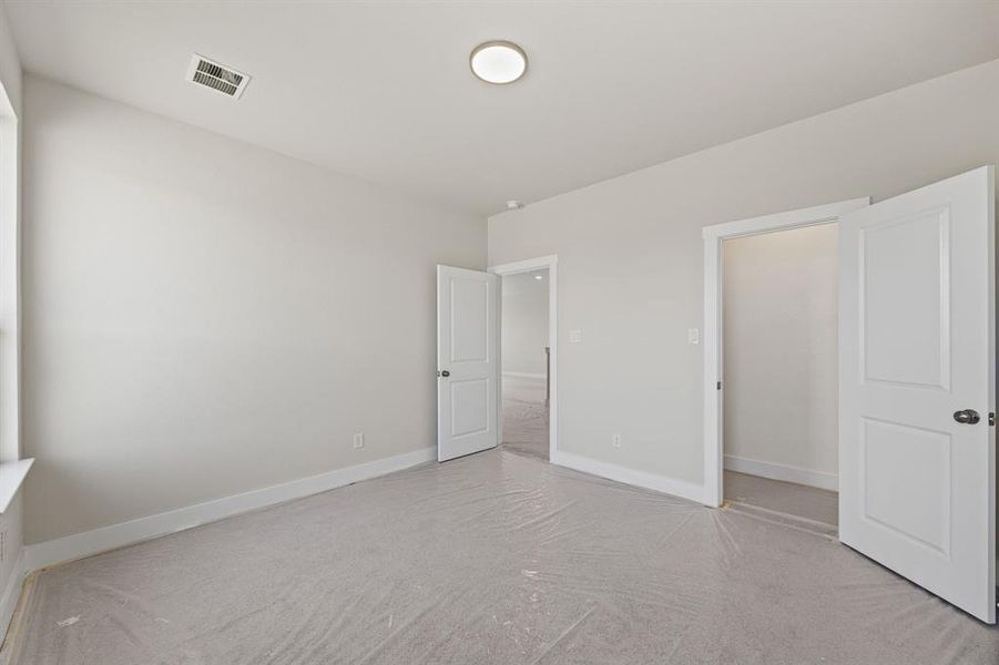 Spacious, unfurnished interior of a new home in The Heights at Uptown Celina, Celina (Image 15).