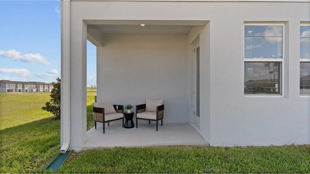 1835 Vivid Covered Patio F1 9 24 25