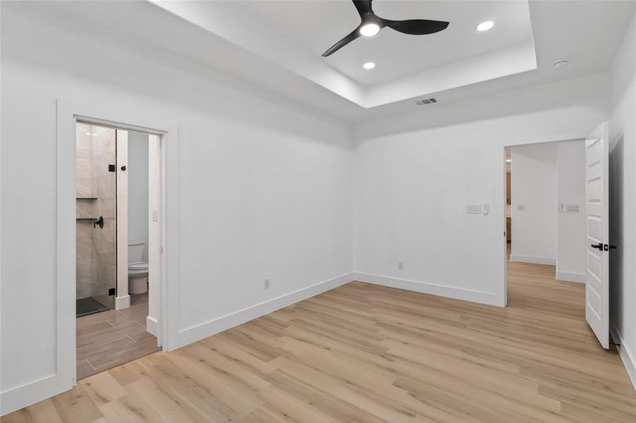 Spacious, unfurnished interior of a new home in , Mabank (Image 16). Spacious, unfurnished interior of a new home in , Mabank (Image 16).