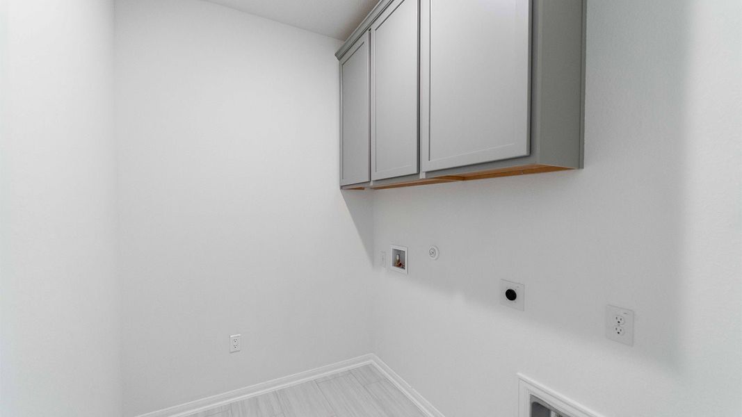 Spacious, unfurnished interior of a new home in Sunfield, Buda (Image 35). Spacious, unfurnished interior of a new home in Sunfield, Buda (Image 35).