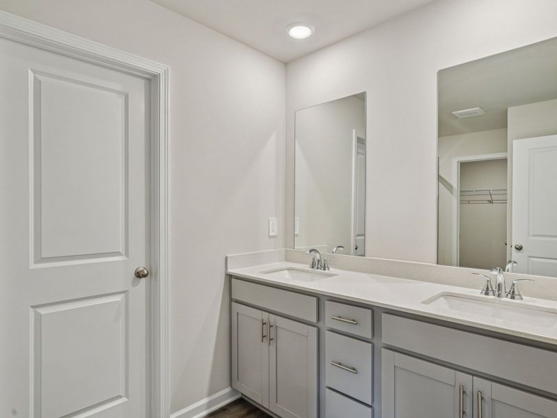 Primary Bathroom in the Thompson floorplan at a Meritage Homes community in Atlanta, GA.