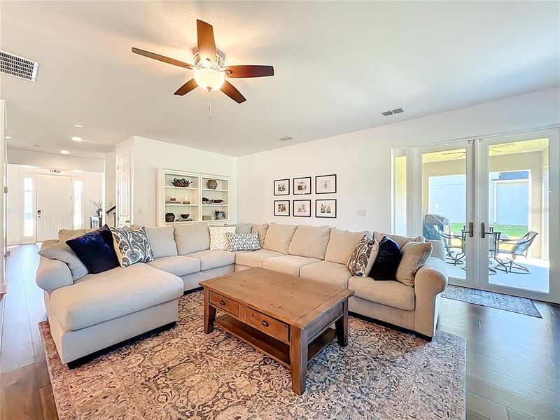 Furnished interior view inside a new home in , Mount Dora (Image 14).