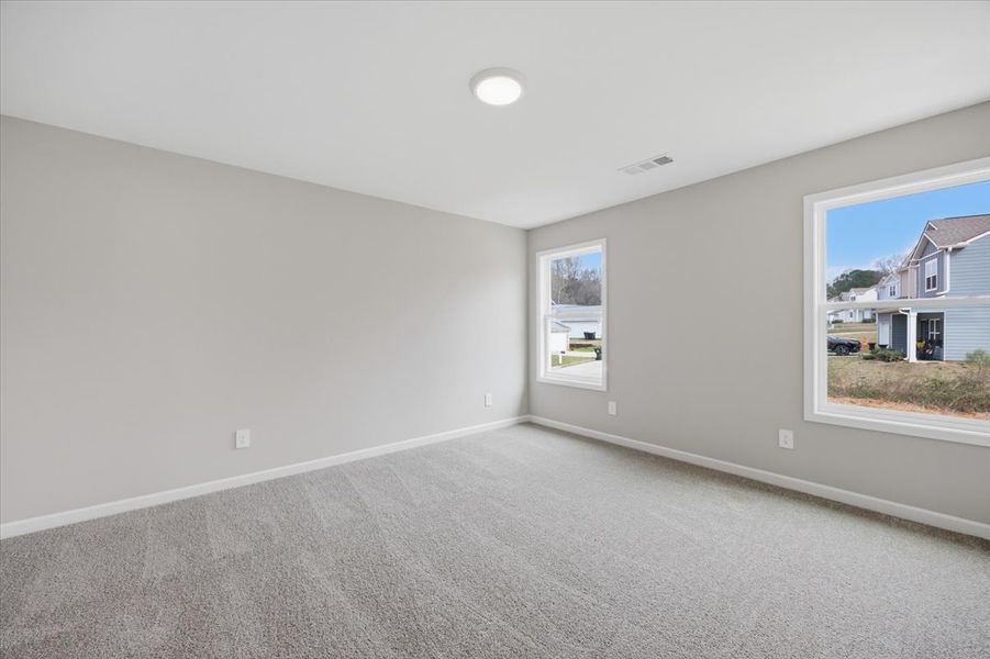 Spacious, unfurnished interior of a new home in Creekside Manor, Thomaston (Image 13).