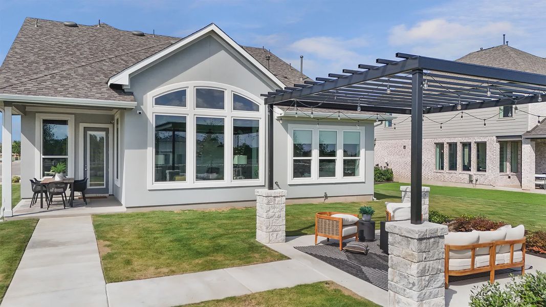 Representative exterior details of a home built from the Madison by Chesmar Homes in Crescent Bluff, Georgetown (Image 3).