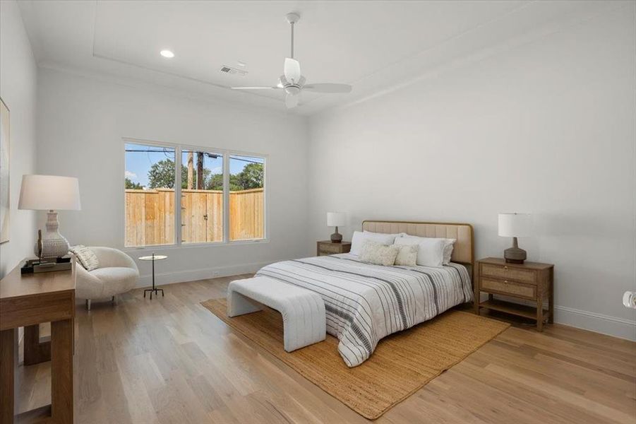 Furnished interior view inside a new home in , Dallas (Image 29). Furnished interior view inside a new home in , Dallas (Image 29).