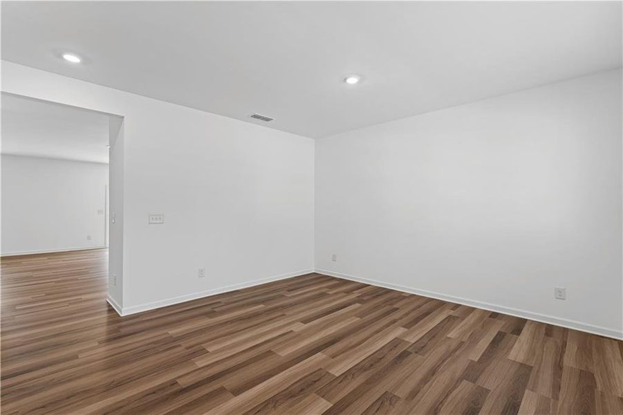 Spacious, unfurnished interior of a new home in Avery Ridge, Gainesville (Image 21).