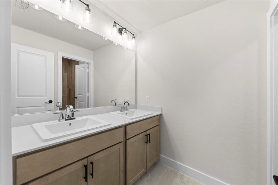 22. 3905 Mescalbean - 3RD Bath