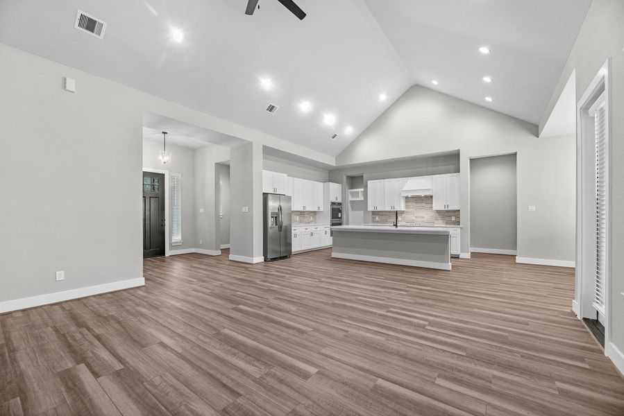 Spacious, unfurnished interior of a new home in , Dayton (Image 23).