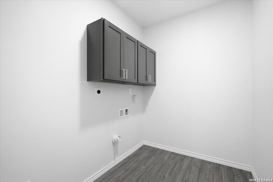 Spacious, unfurnished interior of a new home in , Beeville (Image 20).
