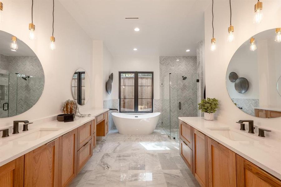 Furnished interior view inside a new home in , Dallas (Image 30). Furnished interior view inside a new home in , Dallas (Image 30).