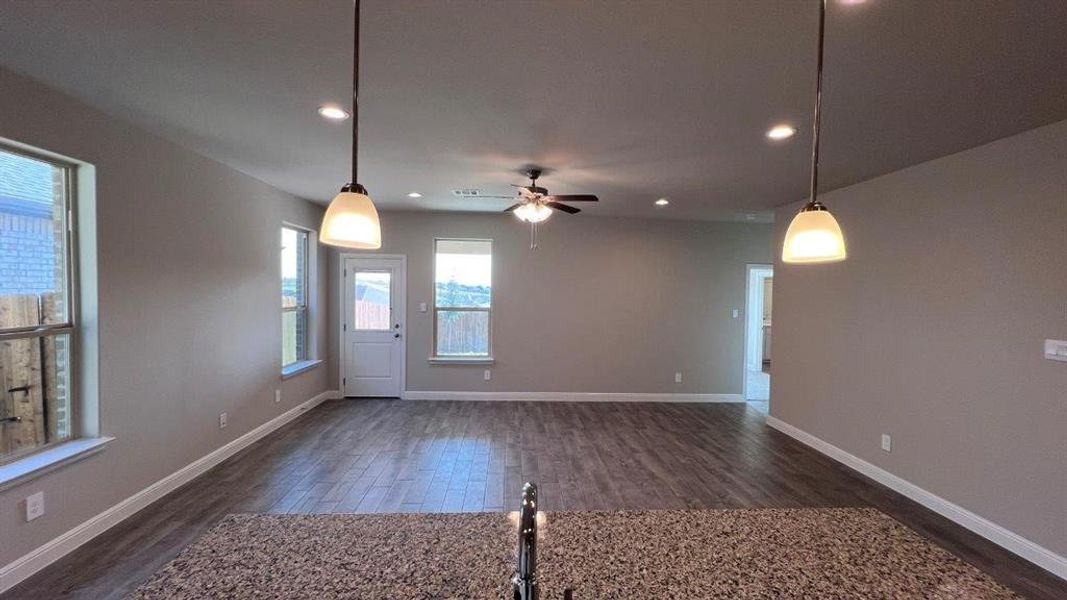 Spacious, unfurnished interior of a new home in Bluestem, Rhome (Image 11).