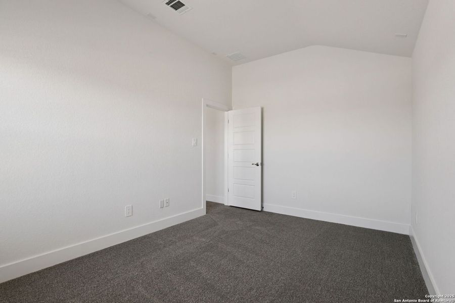 Spacious, unfurnished interior of a new home in Carmel Ranch, Schertz (Image 46).