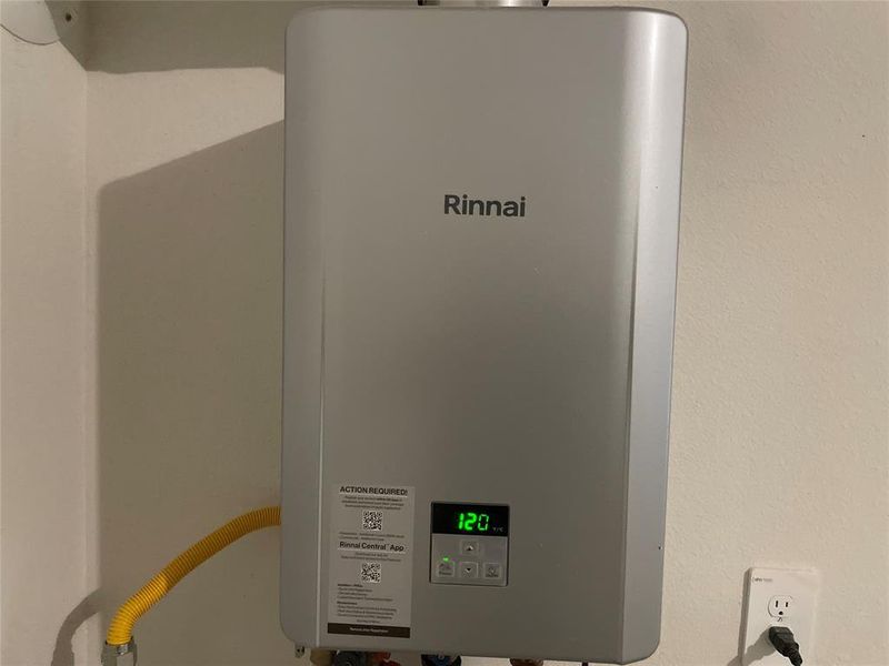 Image 23 of a home in Elevon. Image 23 of a home in Elevon.