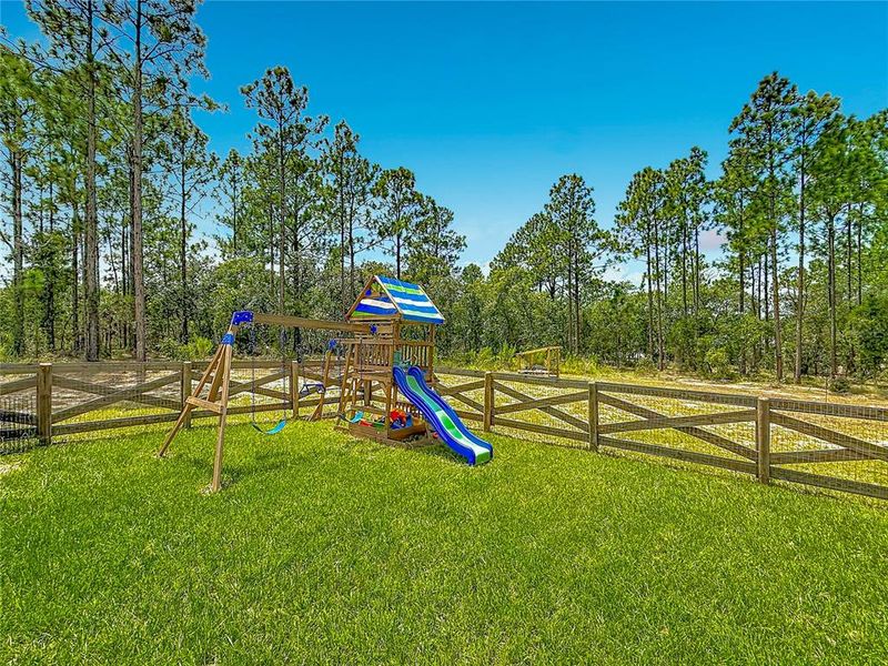 Community amenities in , Dunnellon (Image 50).