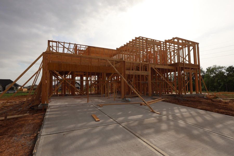 Let us show you how our advanced framing techniques have stood the test of time and allow more insulation for a quieter and more energy efficient home. Let us show you how our advanced framing techniques have stood the test of time and allow more insulation for a quieter and more energy efficient home.