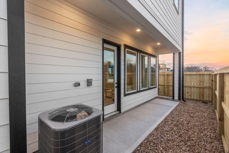 Photos are of a different unit.