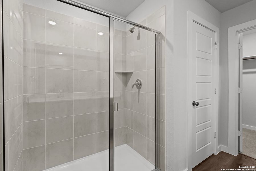 Image 28 of a home in Senna.