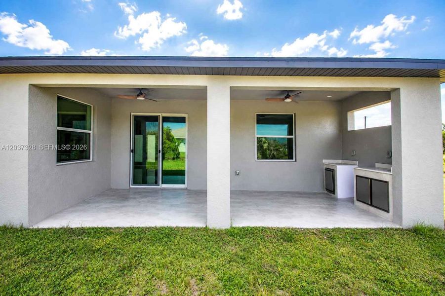 Exterior details and patio area of a home in , Lehigh Acres (Image 3).