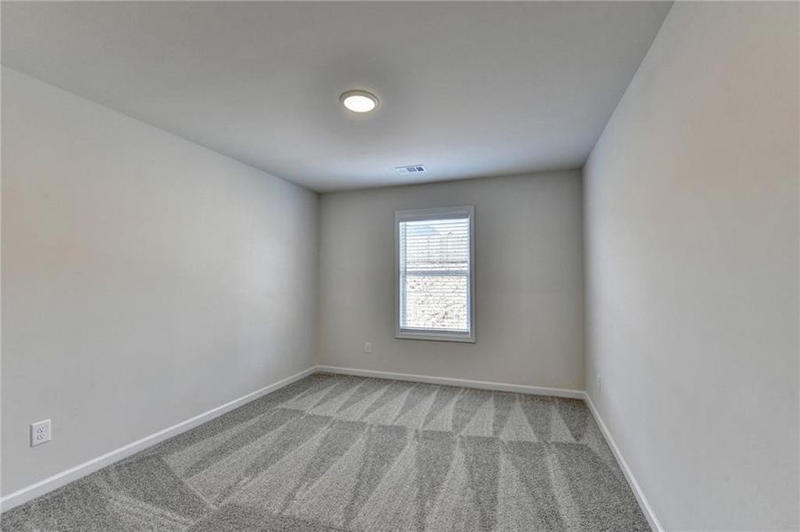Spacious, unfurnished interior of a new home in , Auburn (Image 53).