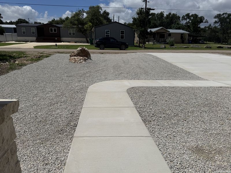 Community amenities in , Spring Branch (Image 37).