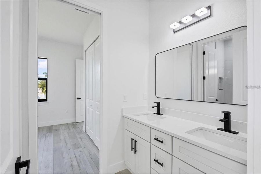 Furnished interior view inside a new home in , Punta Gorda (Image 4).