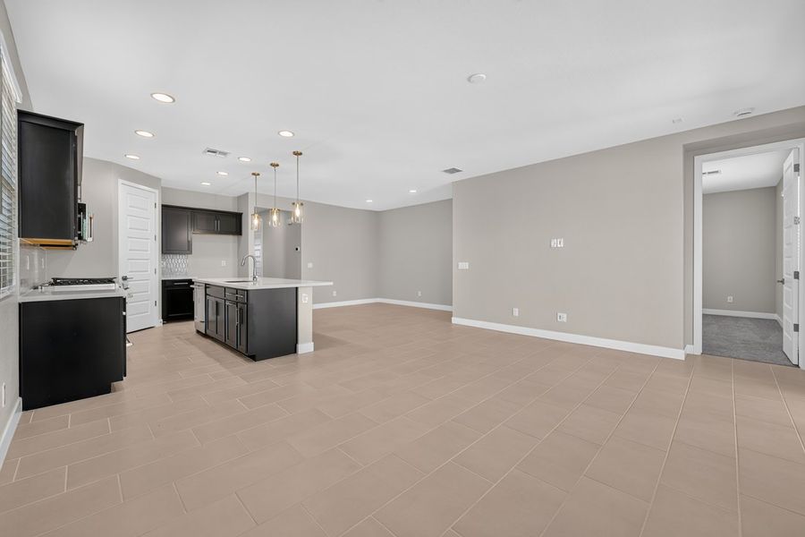 Spacious, unfurnished interior of a new home in Combs Ranch, San Tan Valley (Image 13). Spacious, unfurnished interior of a new home in Combs Ranch, San Tan Valley (Image 13).