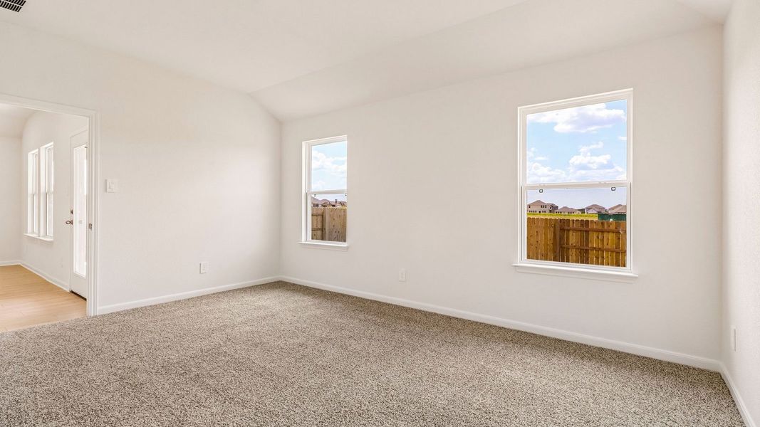 Spacious, unfurnished interior of a new home in Briarwood, Elgin (Image 24).