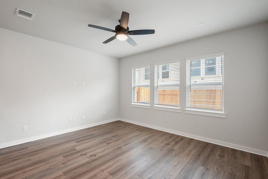 Spacious, unfurnished interior of a new home in Union Collection at Park Central, Georgetown (Image 25).