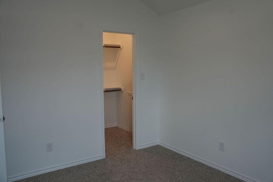 Spacious, unfurnished interior of a new home in , Conroe (Image 22).