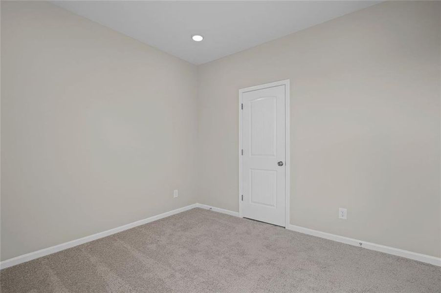 Spacious, unfurnished interior of a new home in Easton Park, Dallas (Image 30).