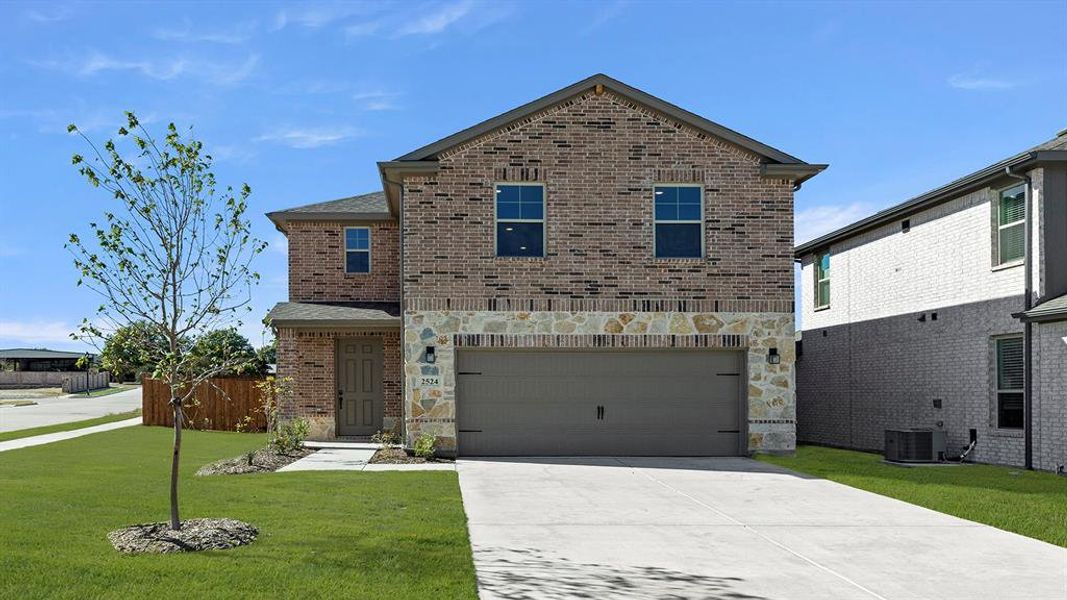 01. 2524 Yo Ranch - Front 01. 2524 Yo Ranch - Front