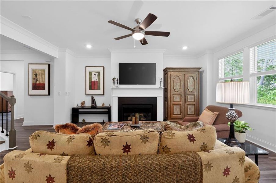 Furnished interior view inside a new home in Bailey Fence, Dacula (Image 45). Furnished interior view inside a new home in Bailey Fence, Dacula (Image 45).