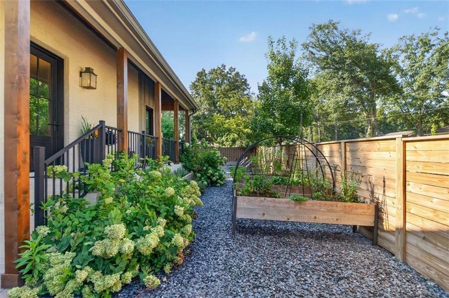 Exterior details and patio area of a home in , Alpharetta (Image 21).